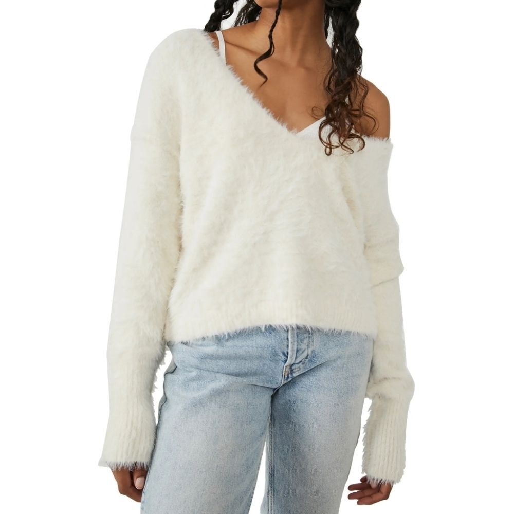 Free People Serendipity Soft and Fuzzy V-Neck Sweater Size S